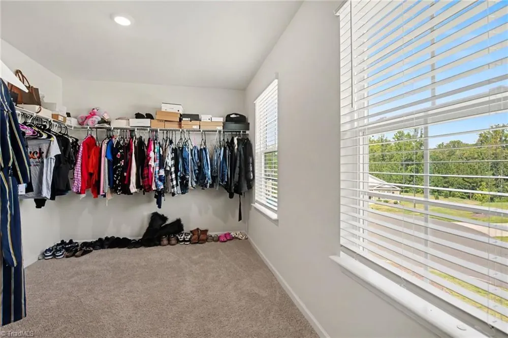 154 Stone River Way Mayodan, NC 27027