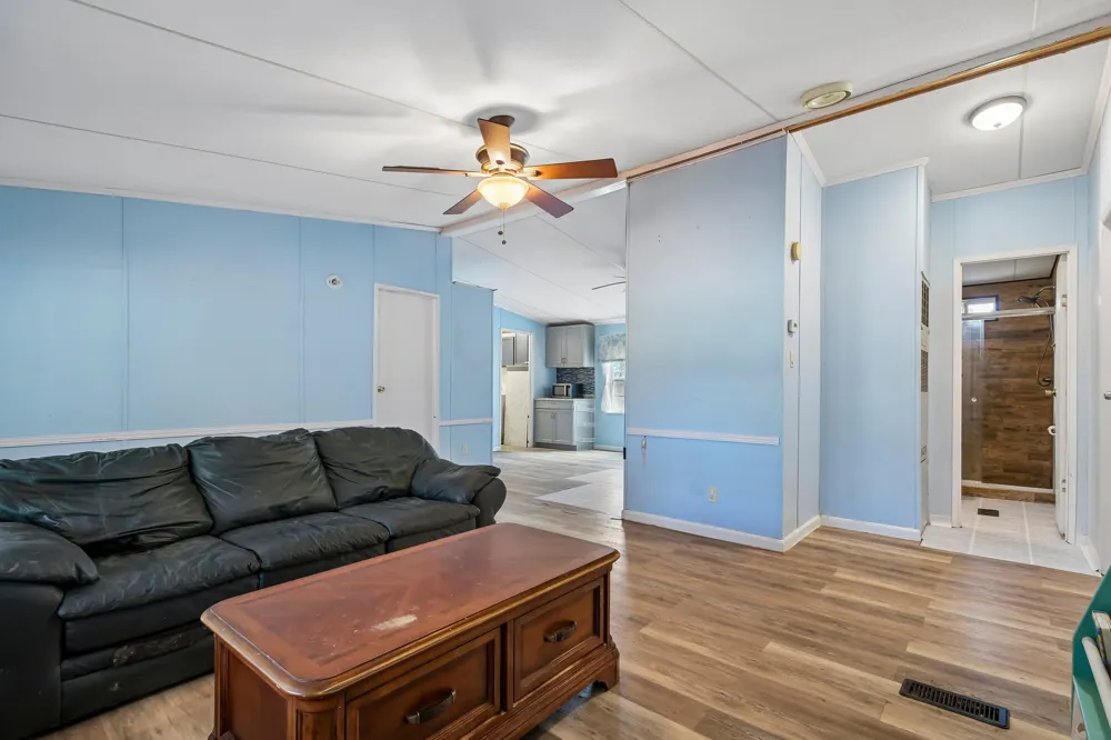 664 Hidden Oaks Drive Elgin, TX 78621