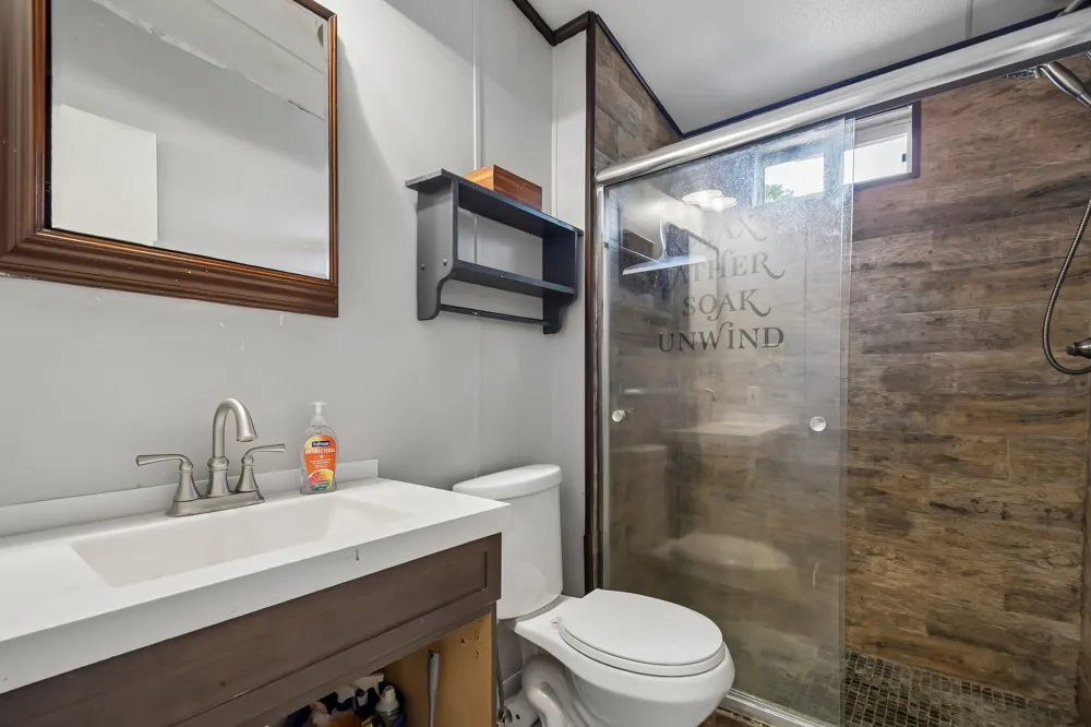 664 Hidden Oaks Drive Elgin, TX 78621