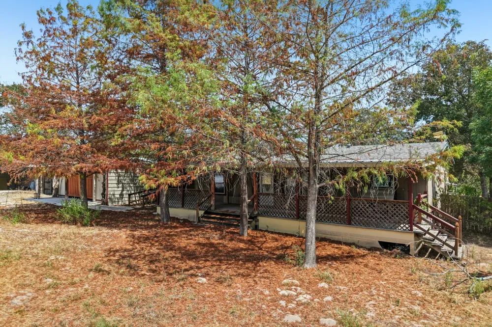 664 Hidden Oaks Drive Elgin, TX 78621