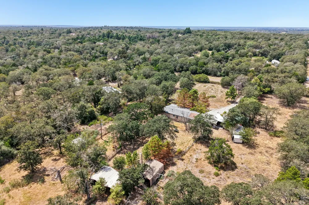 664 Hidden Oaks Drive Elgin, TX 78621