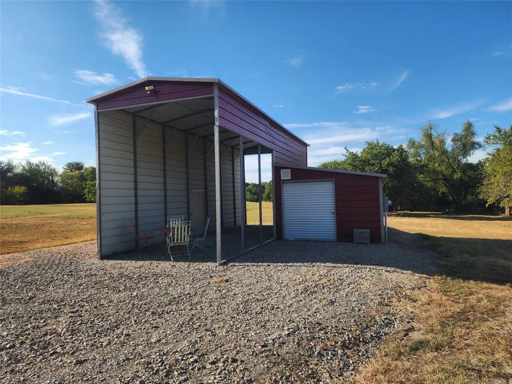 250 County Road 4140 Bonham, TX 75418