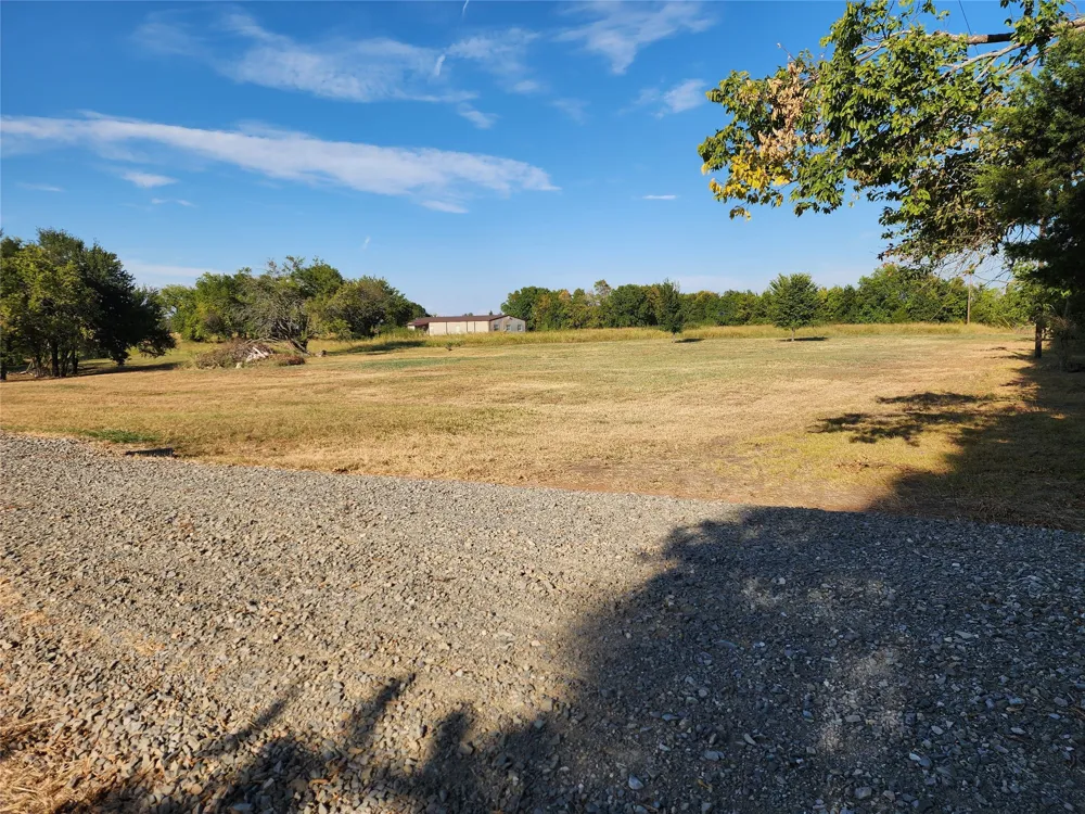 250 County Road 4140 Bonham, TX 75418