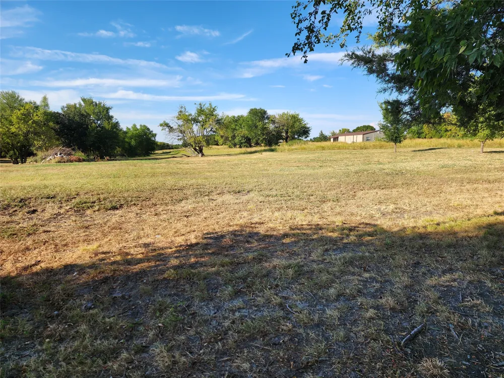250 County Road 4140 Bonham, TX 75418