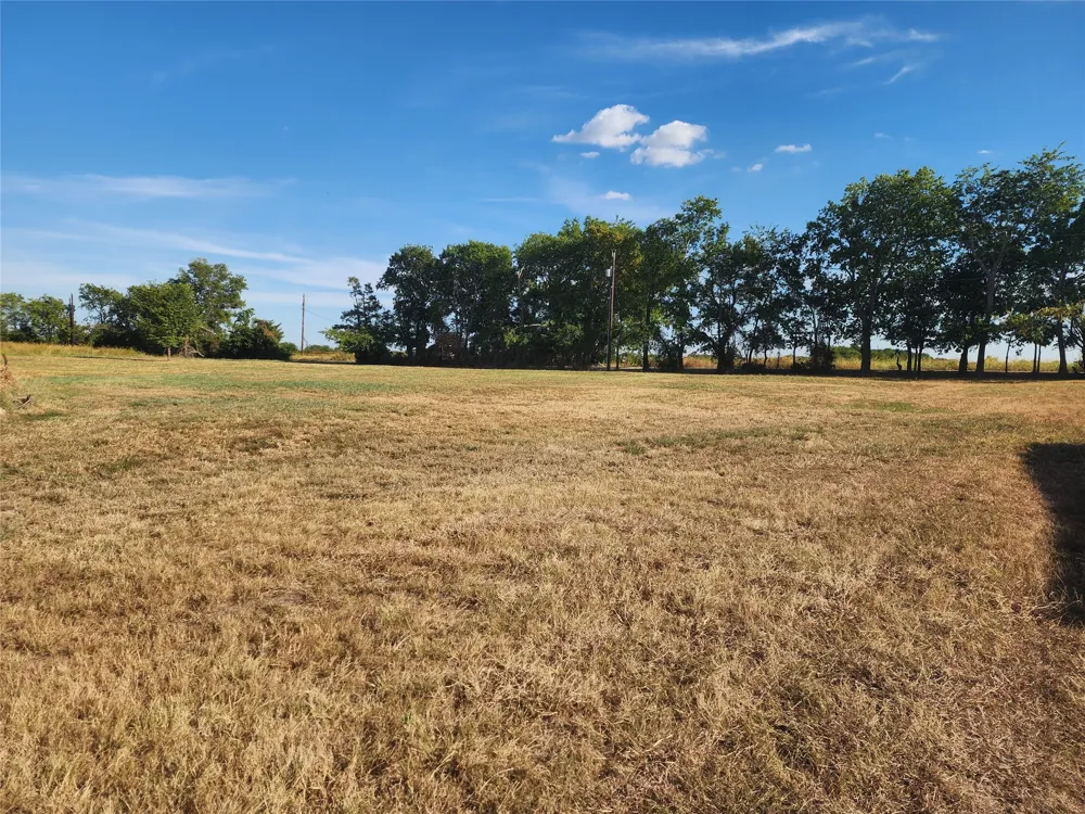 250 County Road 4140 Bonham, TX 75418