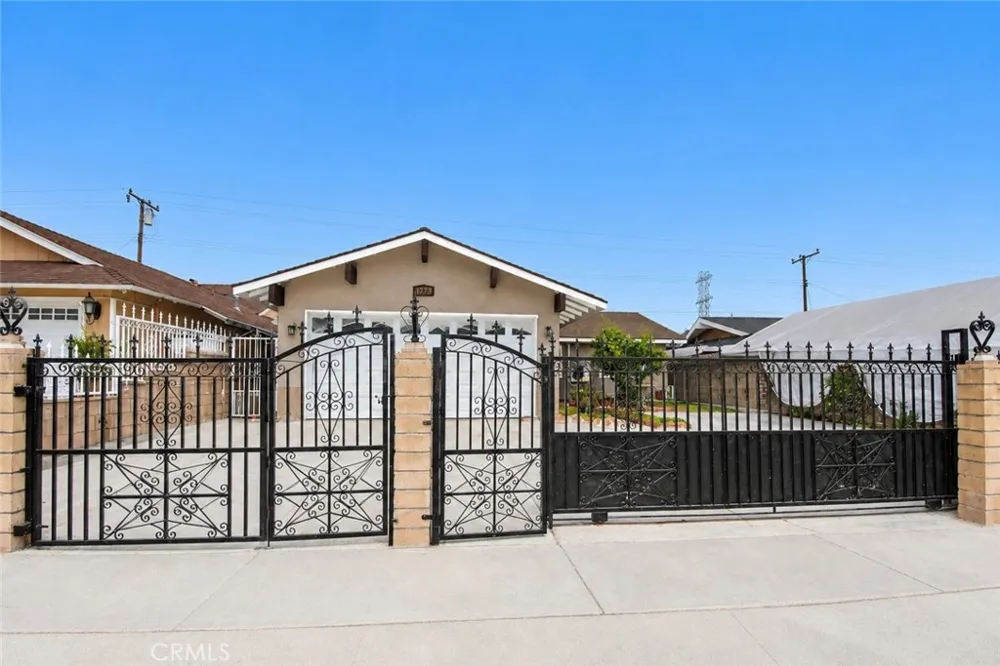 2332 Silverbay El Monte, CA 91732