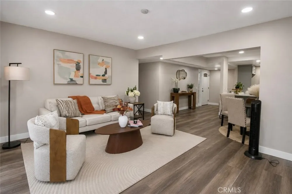 2332 Silverbay El Monte, CA 91732