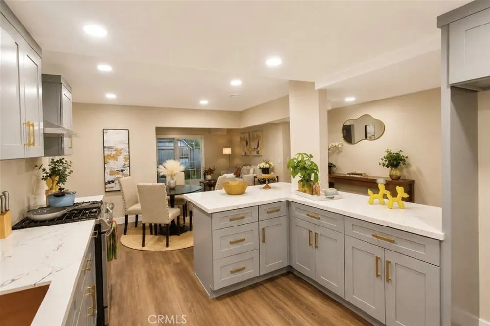 2332 Silverbay El Monte, CA 91732