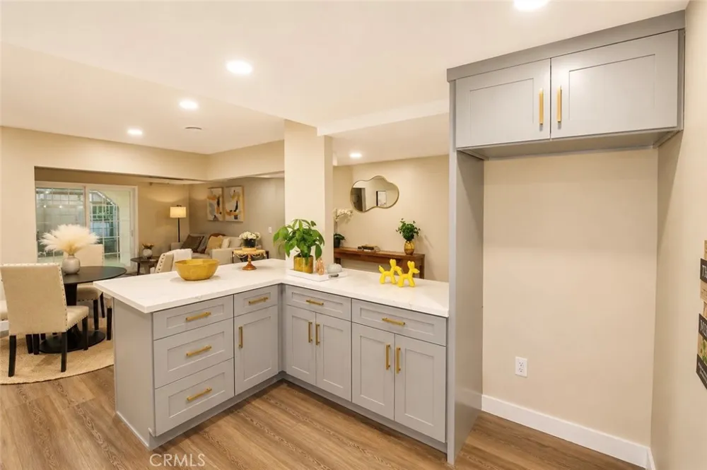 2332 Silverbay El Monte, CA 91732