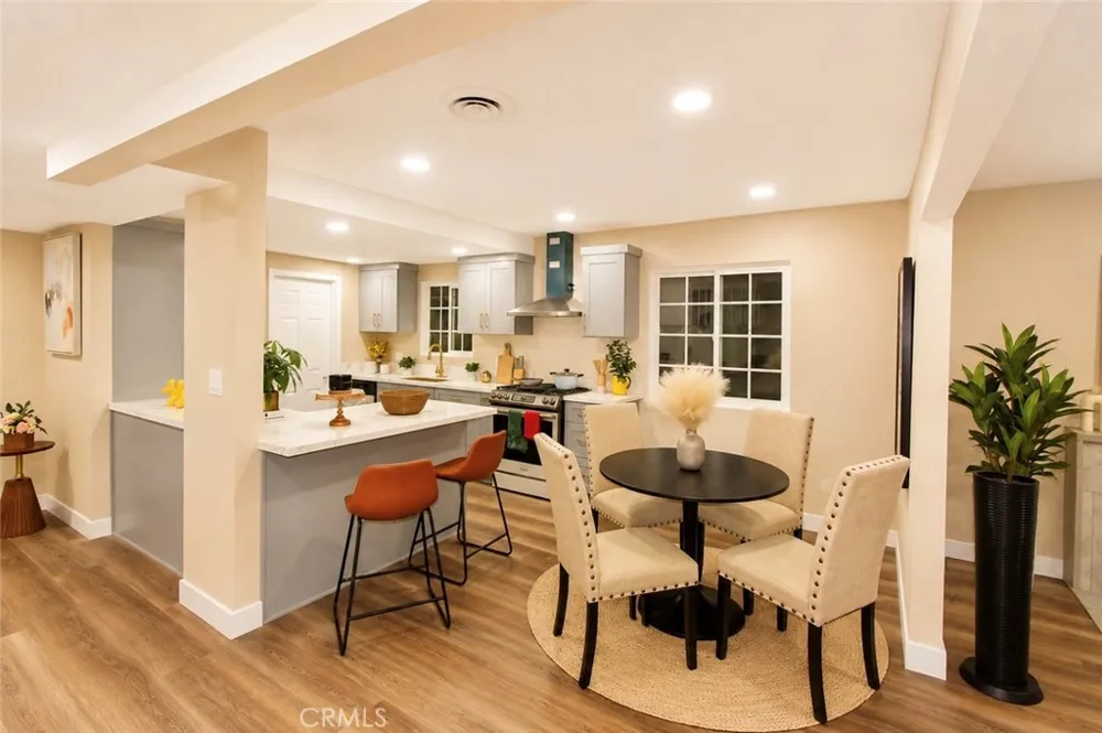 2332 Silverbay El Monte, CA 91732