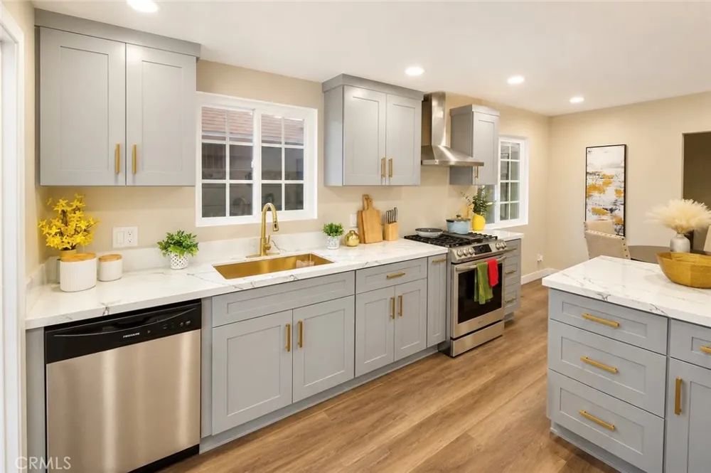 2332 Silverbay El Monte, CA 91732