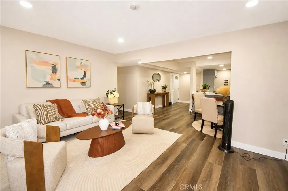 2332 Silverbay El Monte, CA 91732