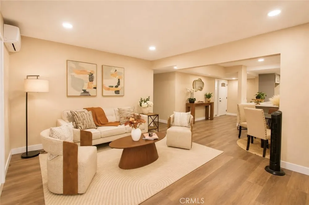 2332 Silverbay El Monte, CA 91732