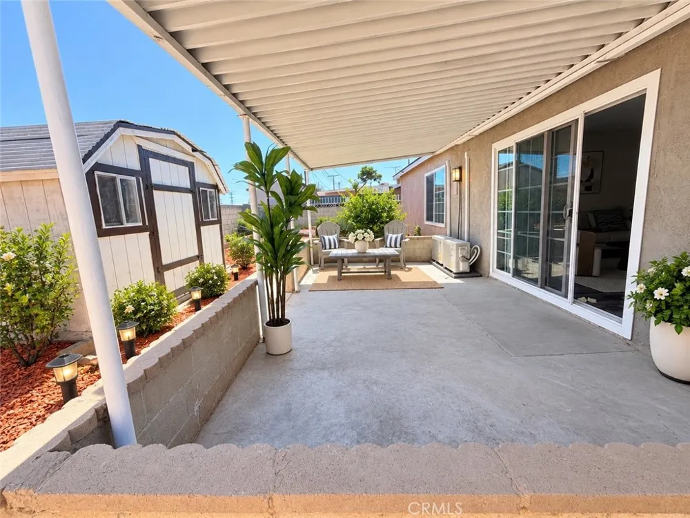 2332 Silverbay El Monte, CA 91732