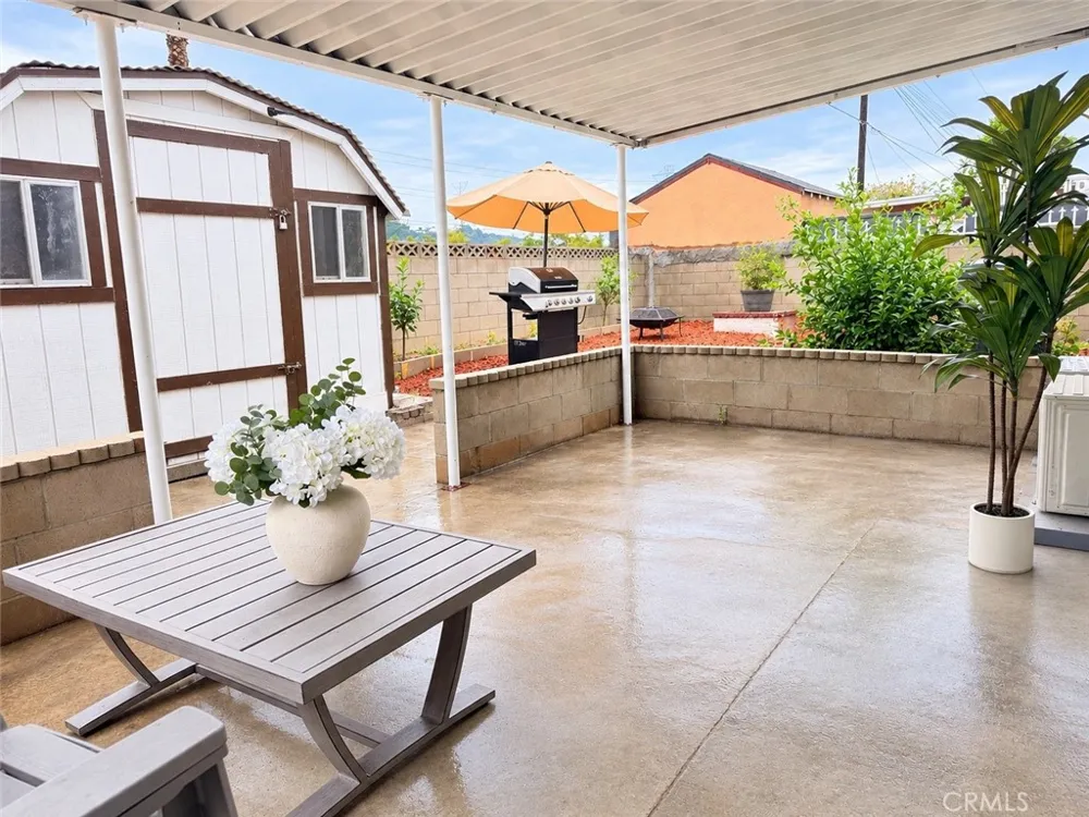2332 Silverbay El Monte, CA 91732