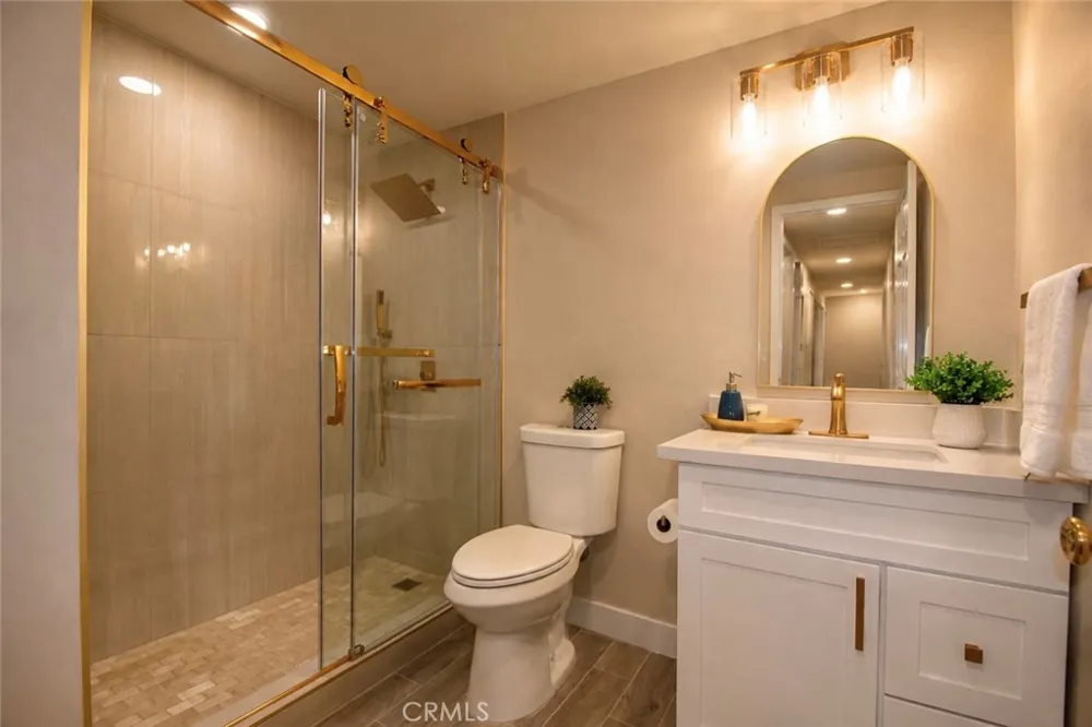 2332 Silverbay El Monte, CA 91732