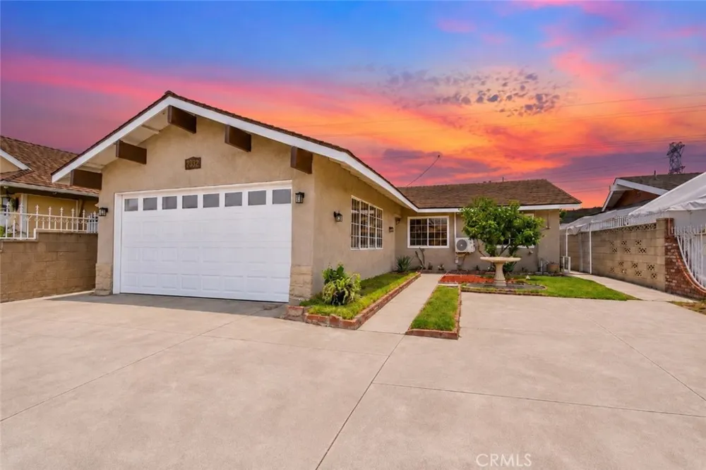 2332 Silverbay El Monte, CA 91732