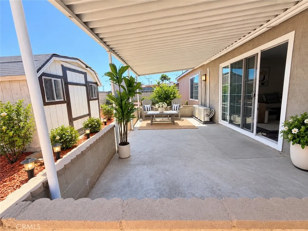 2332 Silverbay El Monte, CA 91732