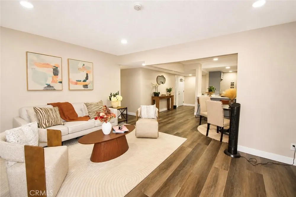 2332 Silverbay El Monte, CA 91732