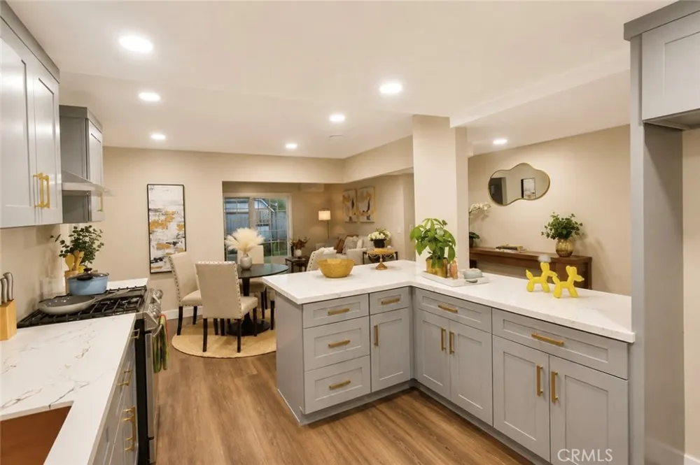 2332 Silverbay El Monte, CA 91732