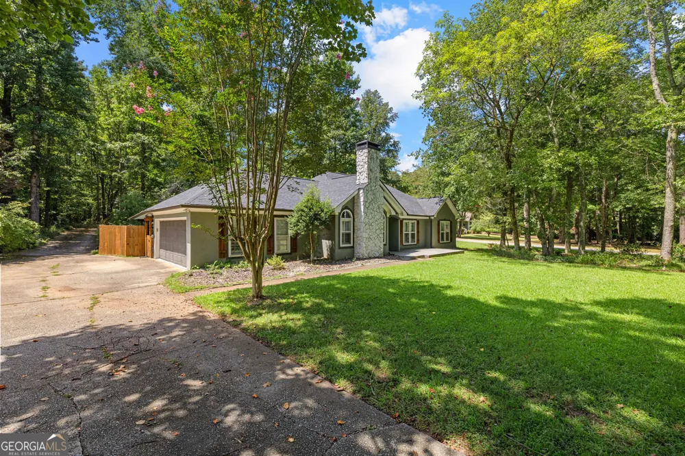 170 Timberidge DR Newnan, GA 30263