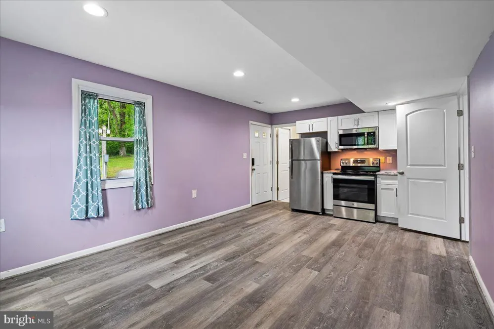 8202 WATERFORD ROAD Pasadena, MD 21122