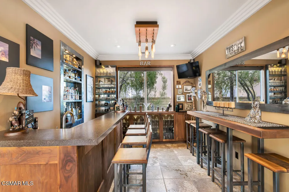 1979 Seabreeze Street Thousand Oaks, CA 91320