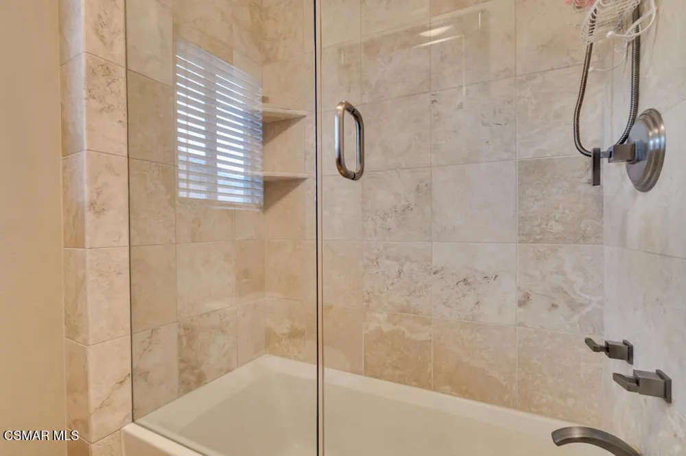 1979 Seabreeze Street Thousand Oaks, CA 91320