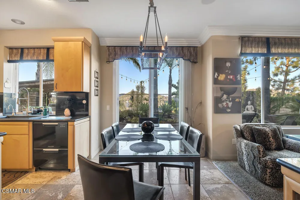 1979 Seabreeze Street Thousand Oaks, CA 91320