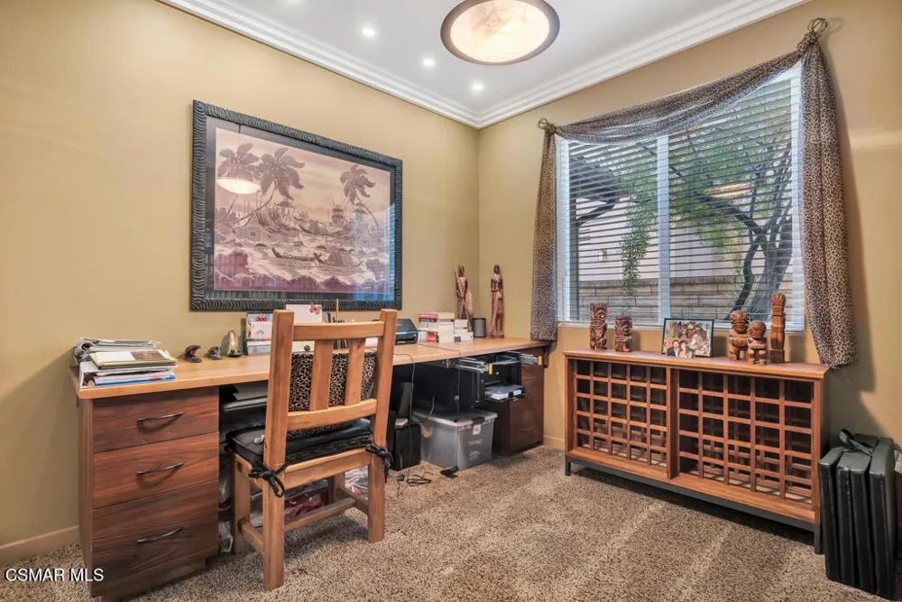 1979 Seabreeze Street Thousand Oaks, CA 91320