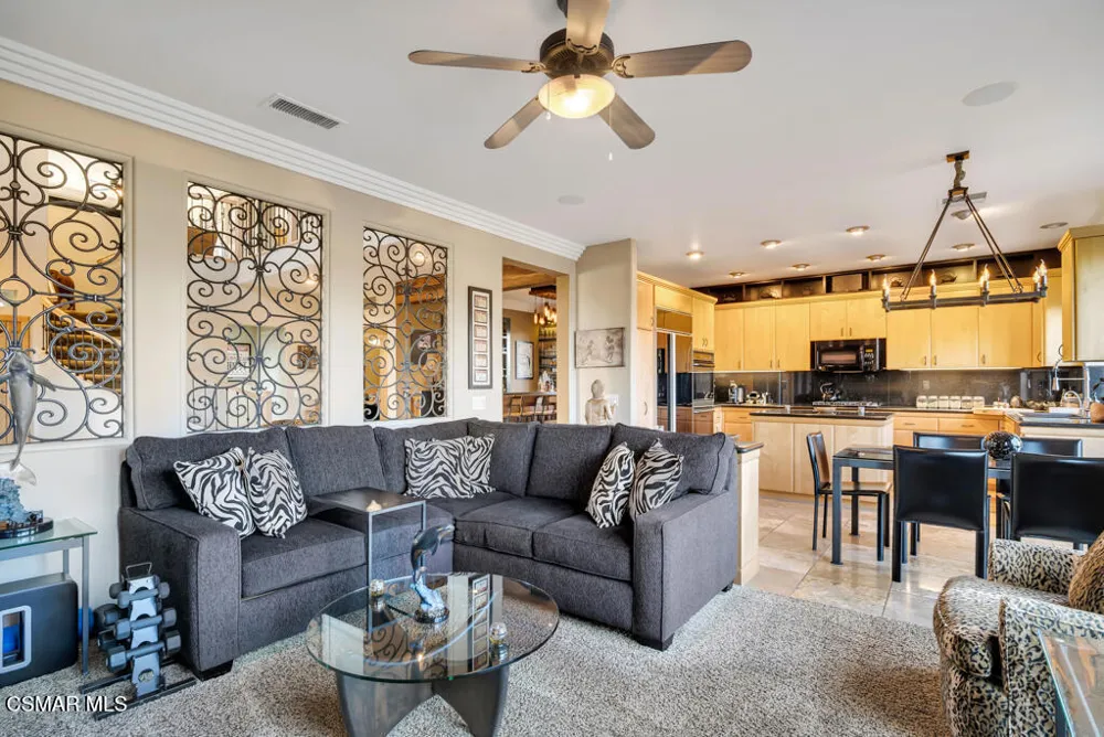 1979 Seabreeze Street Thousand Oaks, CA 91320