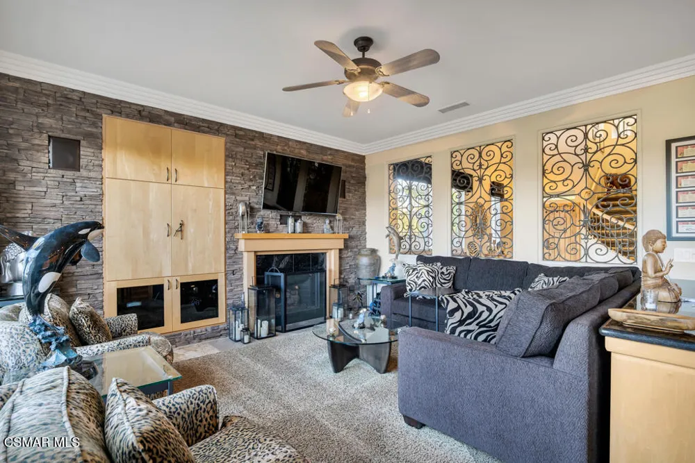 1979 Seabreeze Street Thousand Oaks, CA 91320