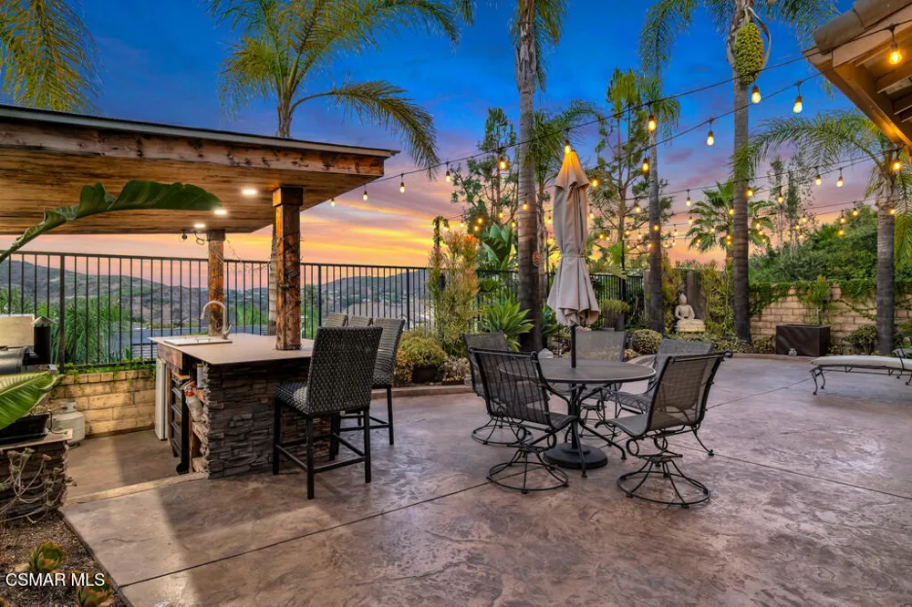 1979 Seabreeze Street Thousand Oaks, CA 91320