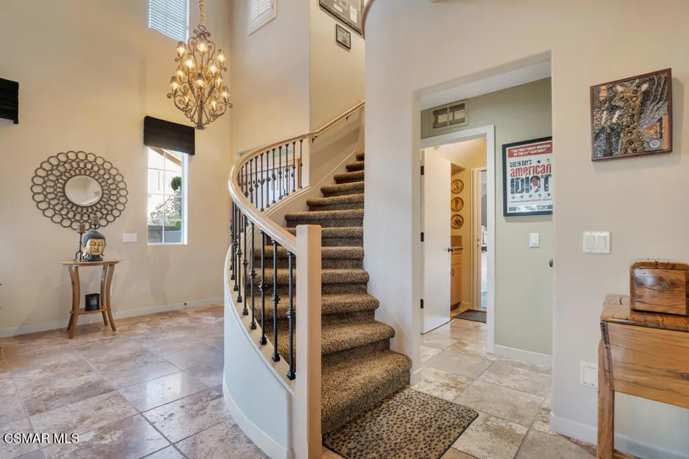 1979 Seabreeze Street Thousand Oaks, CA 91320