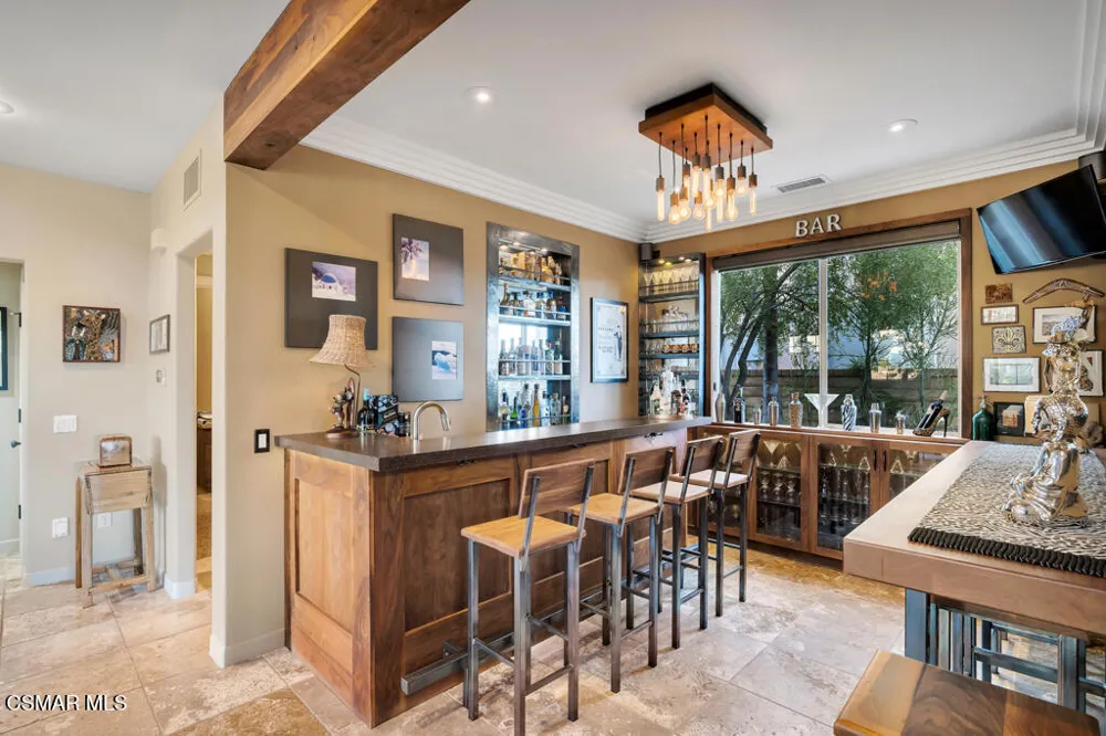 1979 Seabreeze Street Thousand Oaks, CA 91320