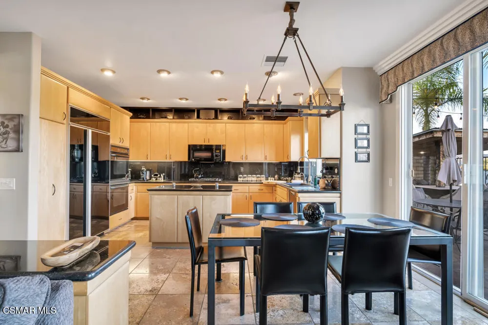 1979 Seabreeze Street Thousand Oaks, CA 91320