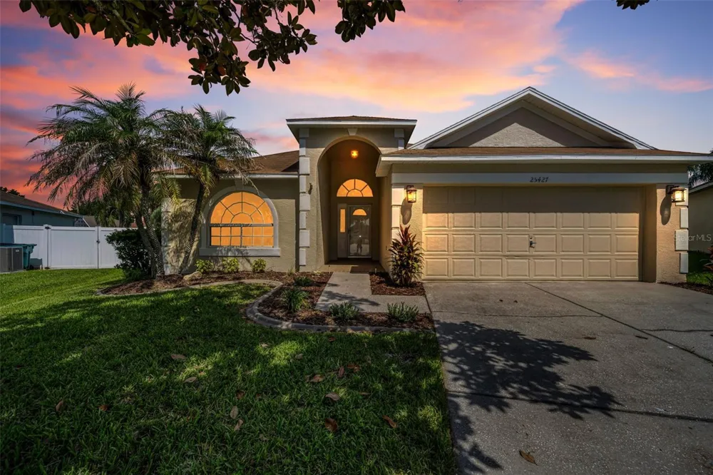 25427 SEVEN RIVERS CIRCLE Land O Lakes, FL 34639