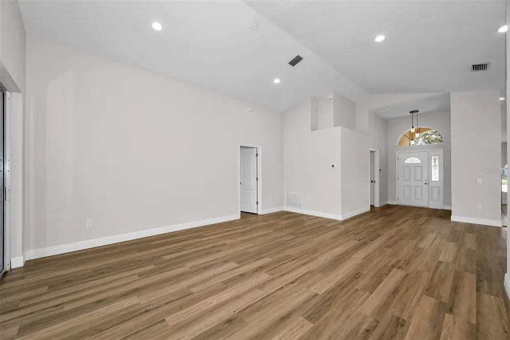 25427 SEVEN RIVERS CIRCLE Land O Lakes, FL 34639