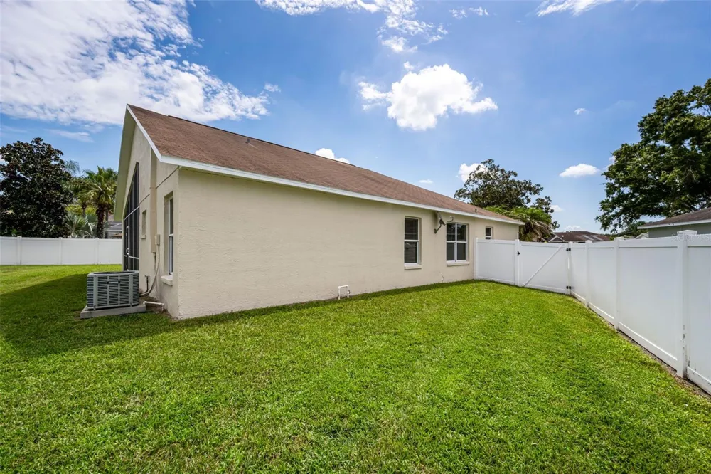 25427 SEVEN RIVERS CIRCLE Land O Lakes, FL 34639