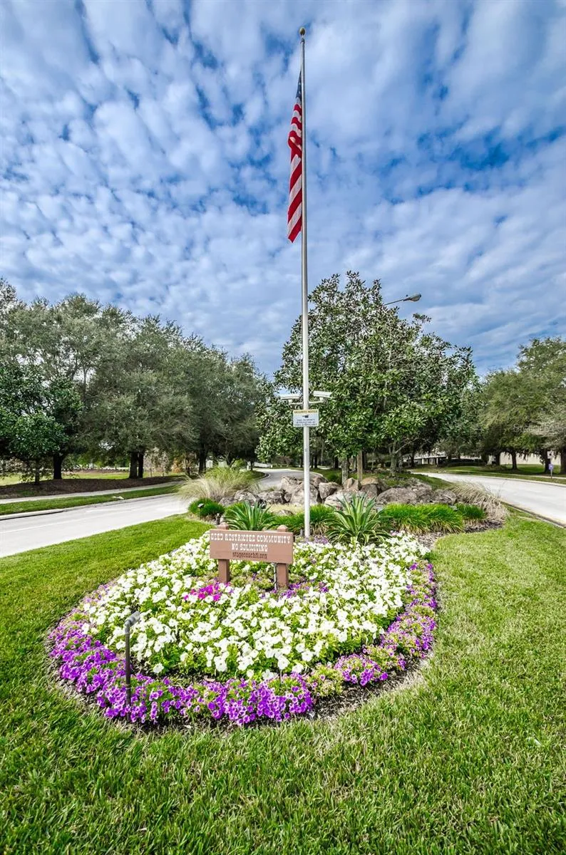 25427 SEVEN RIVERS CIRCLE Land O Lakes, FL 34639