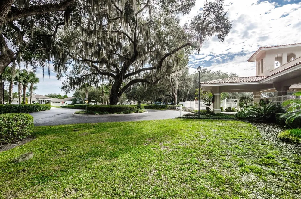 25427 SEVEN RIVERS CIRCLE Land O Lakes, FL 34639