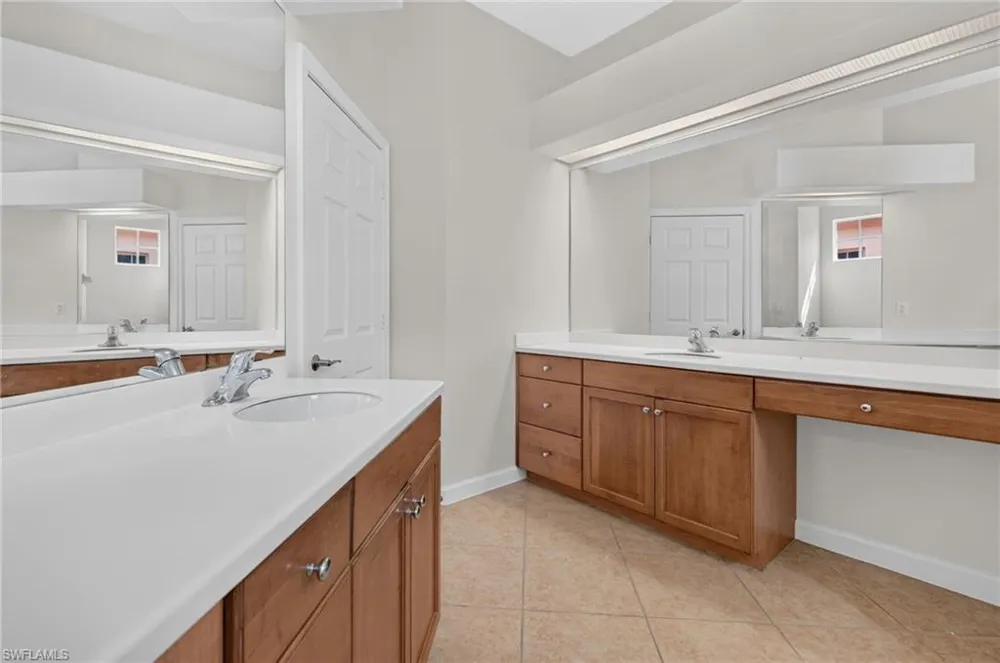 8701 Piazza Del Lago Circle #202 Estero, FL 33928