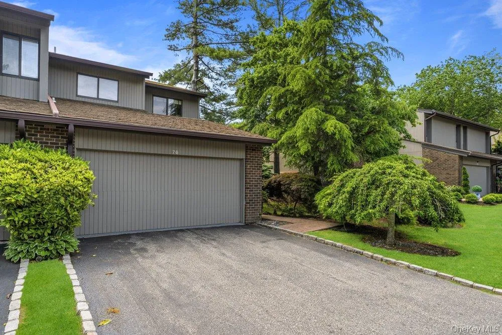 76 Estate Drive Jericho, NY 11753