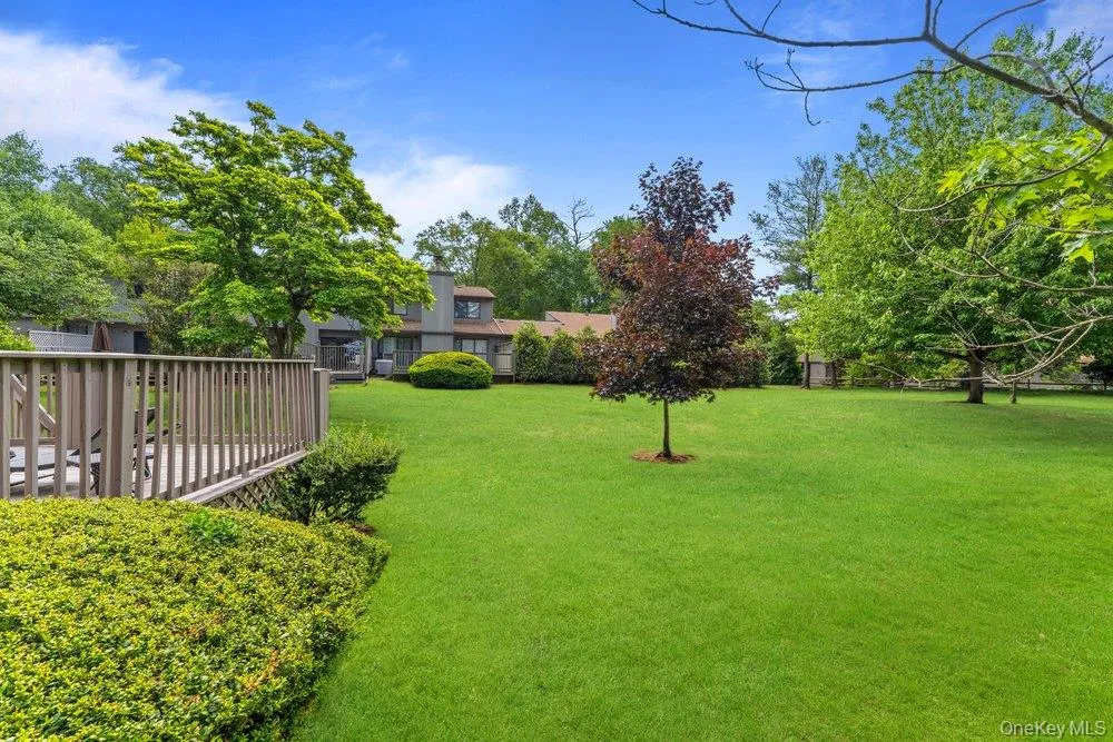 76 Estate Drive Jericho, NY 11753
