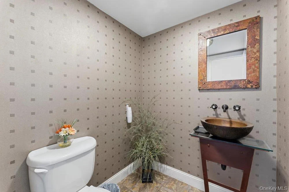 76 Estate Drive Jericho, NY 11753