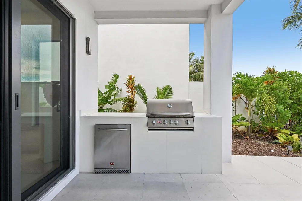 17070 Rainbow Falls Trail Boca Raton, FL 33496