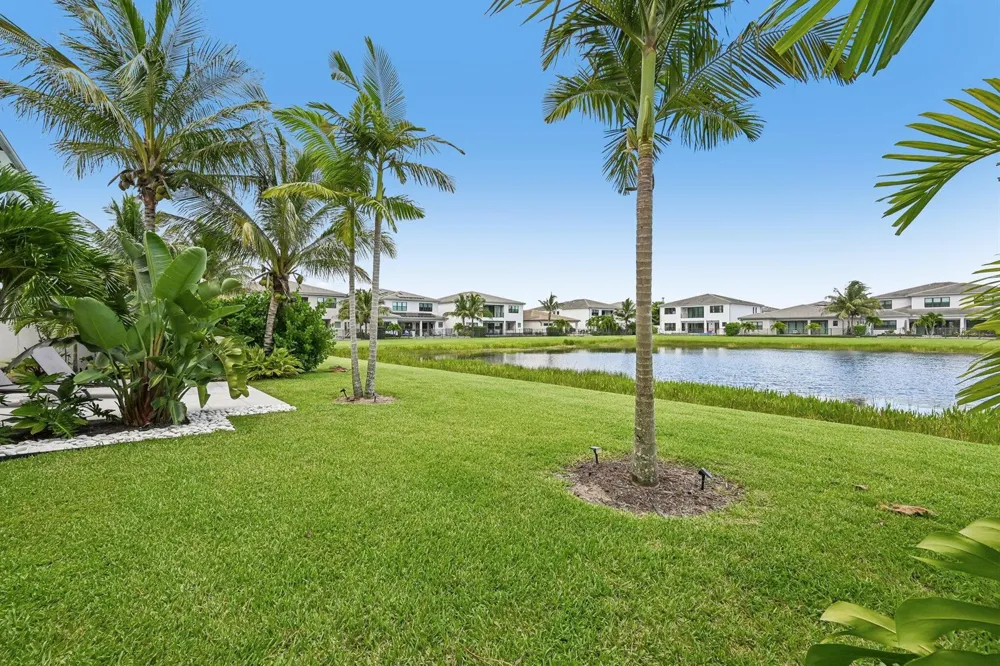 17070 Rainbow Falls Trail Boca Raton, FL 33496
