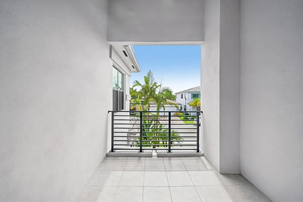 17070 Rainbow Falls Trail Boca Raton, FL 33496