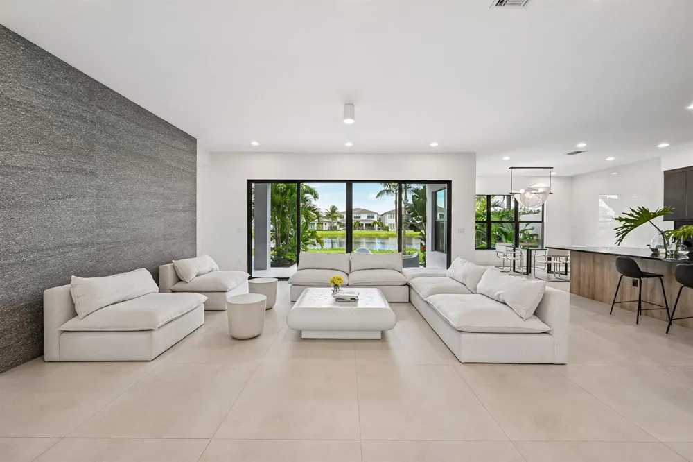 17070 Rainbow Falls Trail Boca Raton, FL 33496