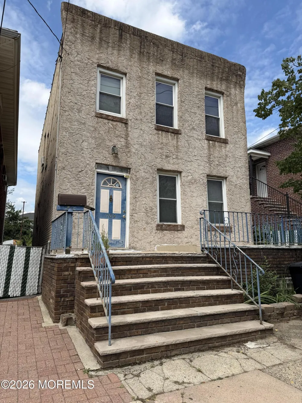 709 Stuyvesant Avenue Lyndhurst, NJ 07071